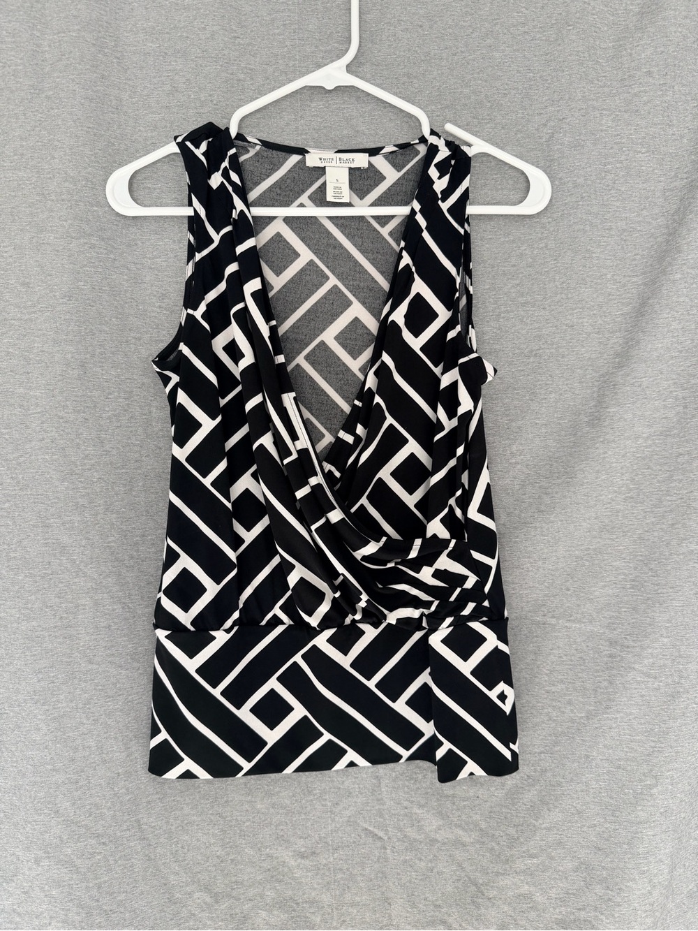White House Black Market Black and White Geometric Top